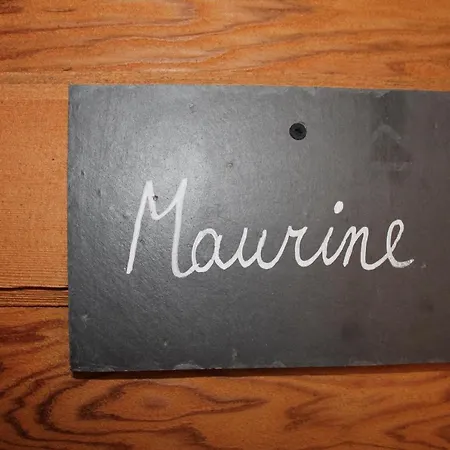 L'esperluette Βίλα