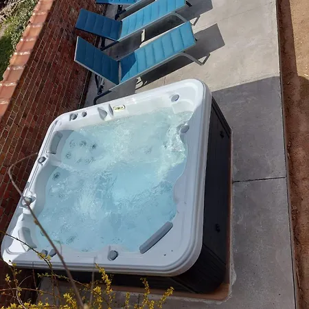 L'esperluette Βίλα *